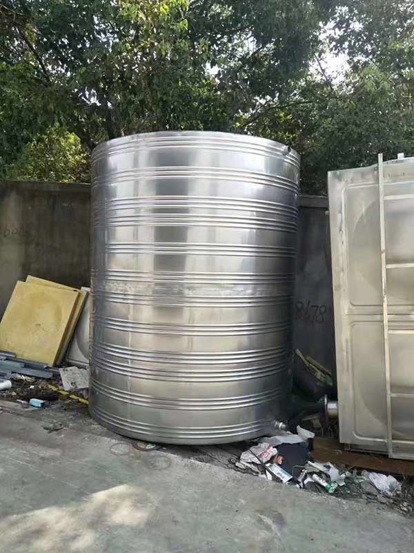 室外不鏽鋼水箱保溫施工JNJX-III(D)型聚氨酯澆築設備